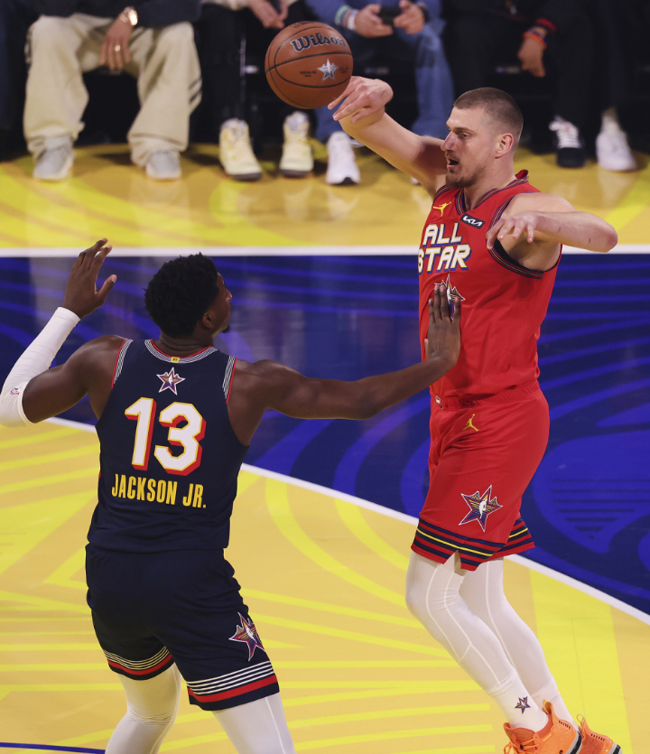 注册领彩金包含国际比赛日全明星赛焦点战，斯图加特扳平良机，目标明确，阵容厚度经受考验的词条