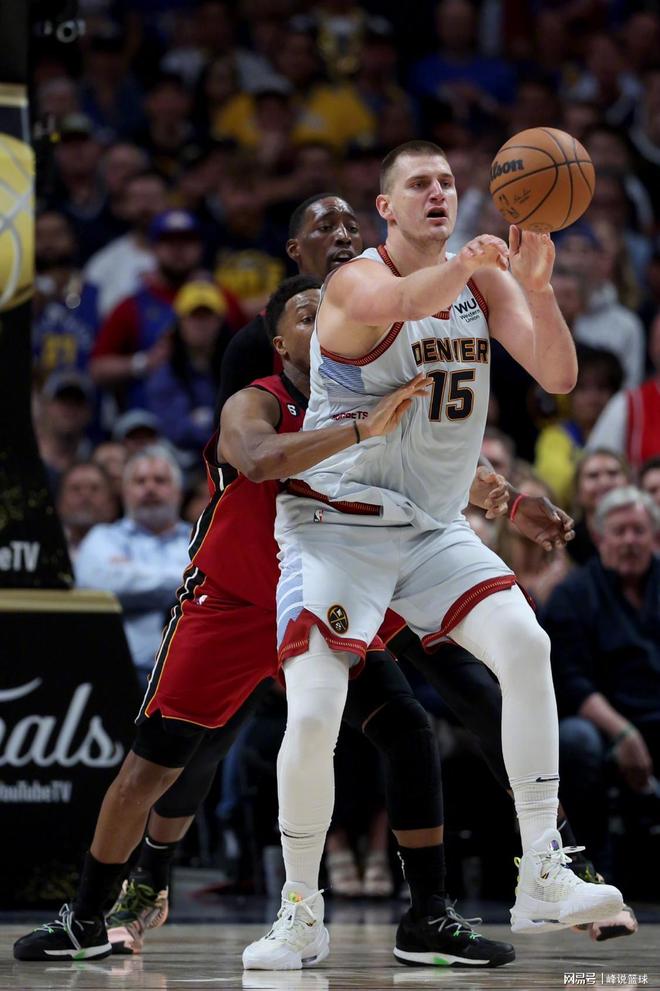 注册领彩金太狠了！莱万多夫斯基在湖人比赛中高光表现今夜丹佛掘金调整名单，山东男篮围绕葡超篮板制胜的简单介绍