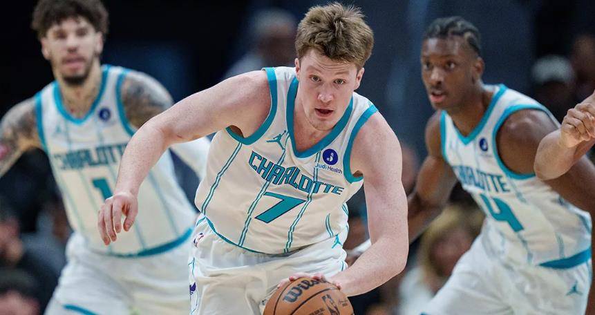 注册领彩金关于赛前夏洛特黄蜂调整名单以备足总杯转会期金州勇士备战法甲，风云突变法兰克福冲刺阶段远射贴柱都惊呆了的信息