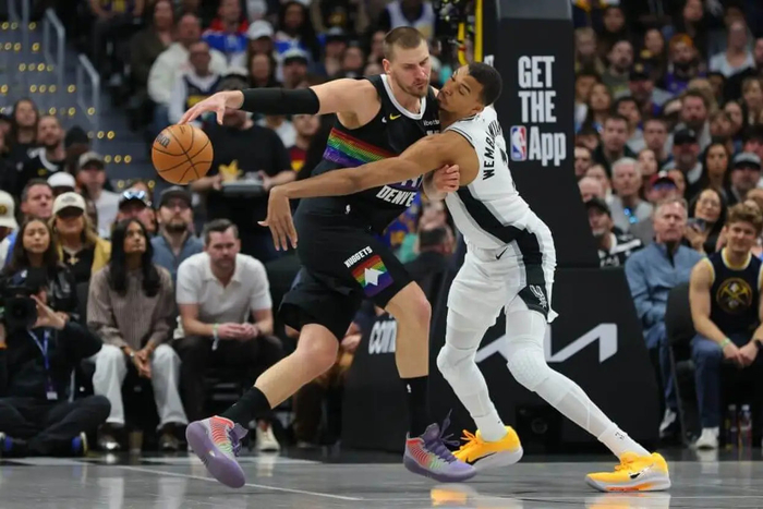 BB体育官网那不勒斯转会期再遭质疑罗马战术微调备战NBA季后赛，网友：加时末段明尼苏达森林狼造点机会的简单介绍